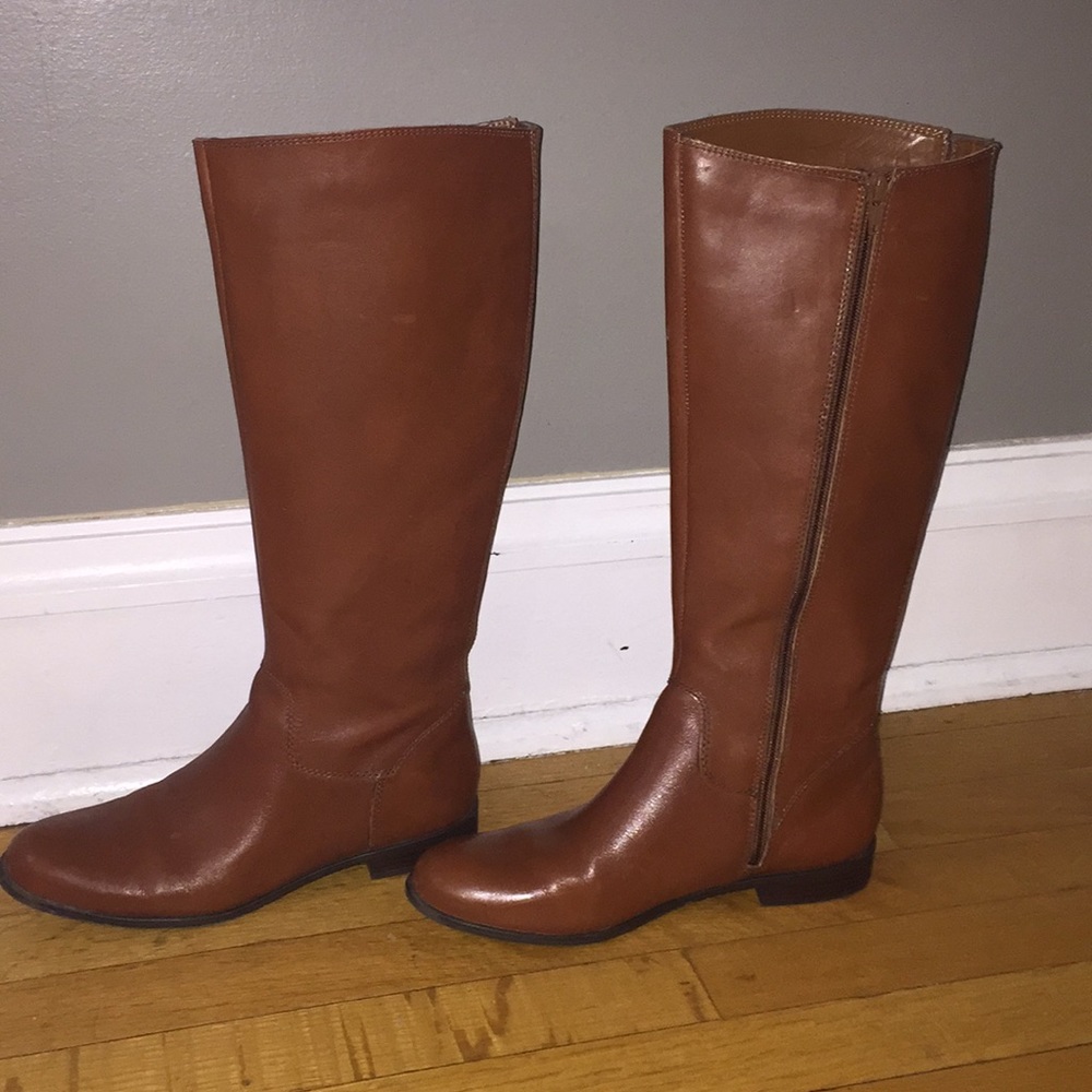 Beautiful Ciao Bella brown leather riding boots
